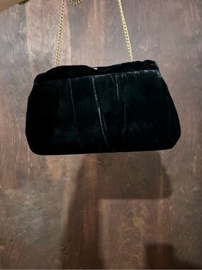 Vintage Black Velvet Gold Chain Shoulder Bag